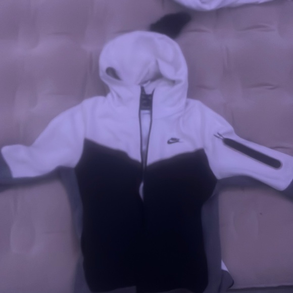 Nike tech